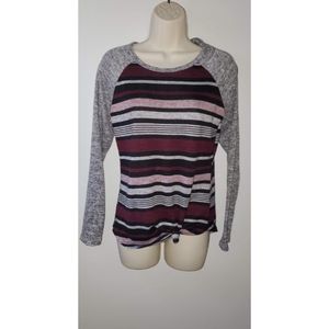 Women's long sleeve light weight sweater top